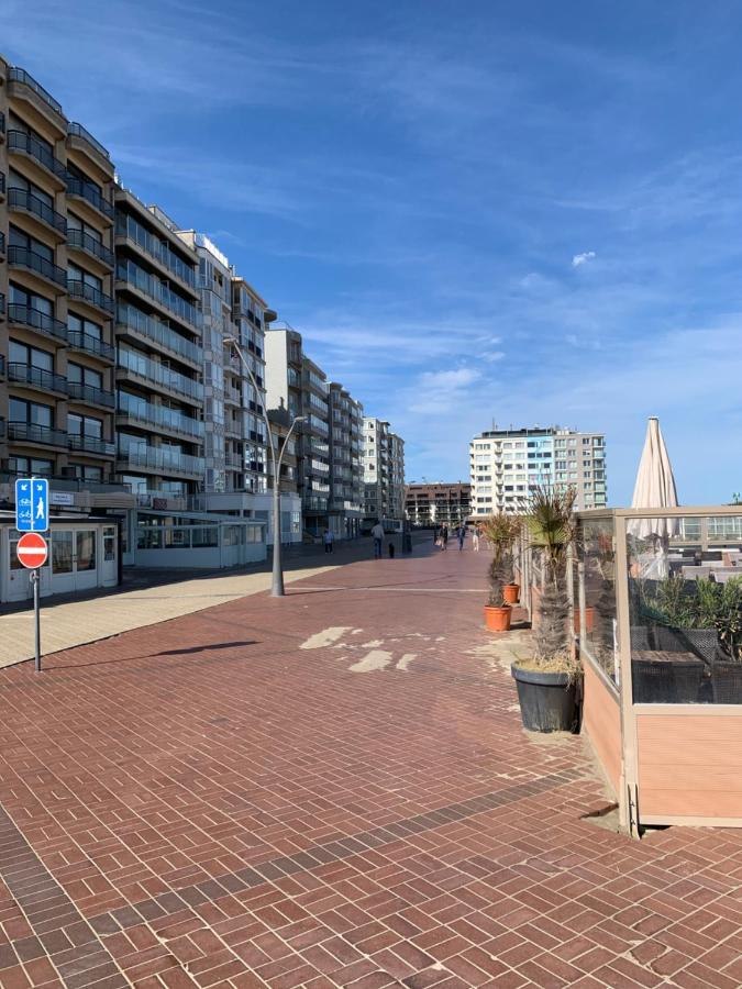 Appartement En Bord De Mer Oostduinkerke-Bad Exterior photo